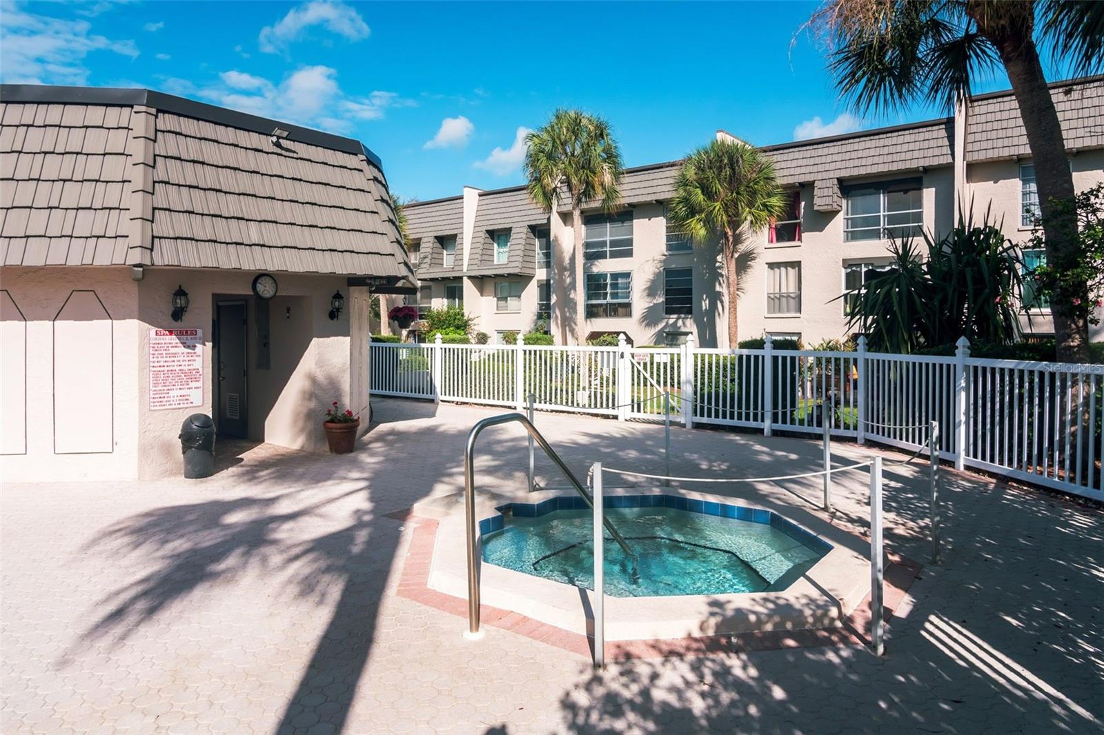 2301 CORDOVA GRN, SEMINOLE, FL, 33777