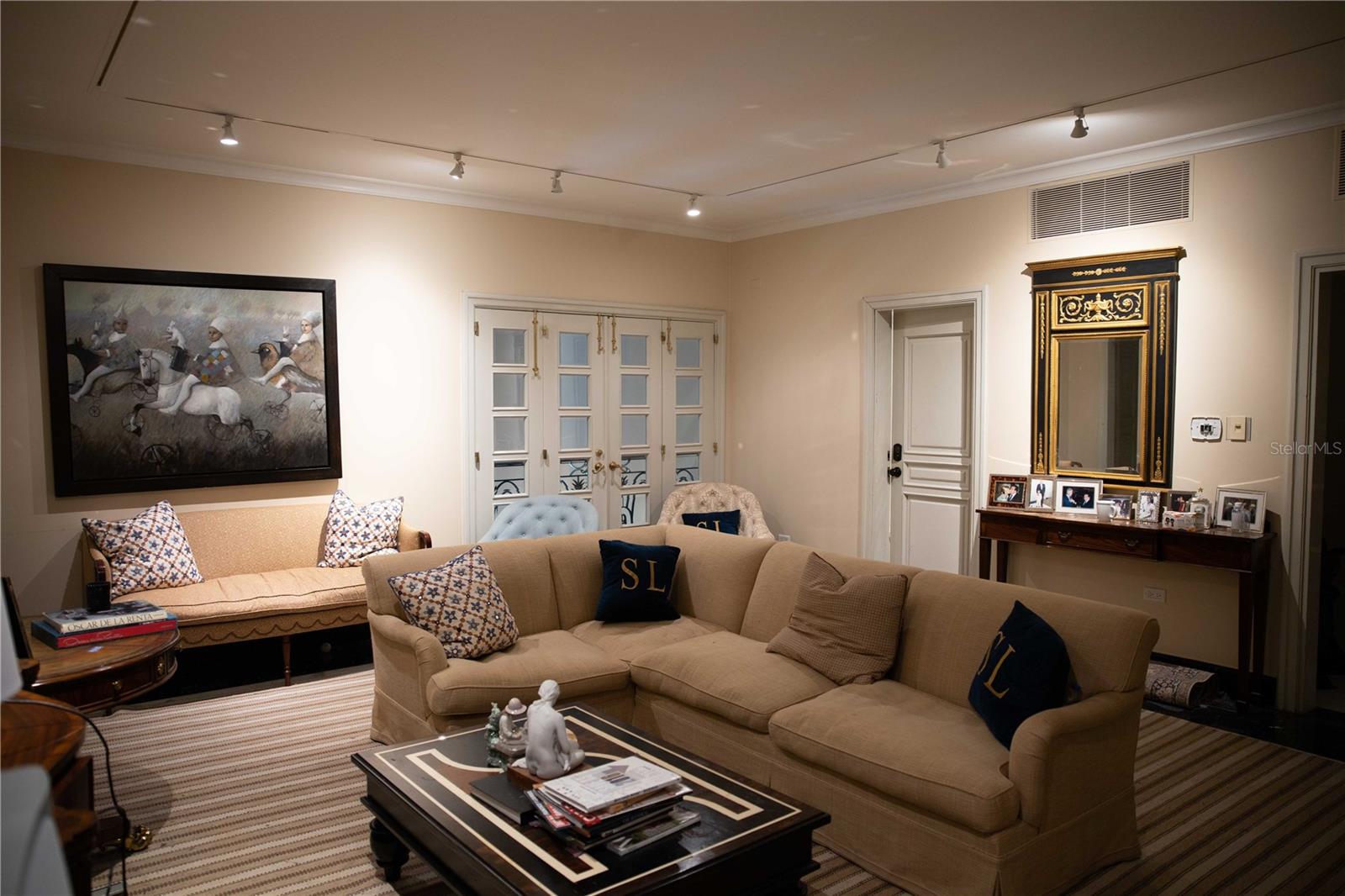 PR9104086 Property Photo