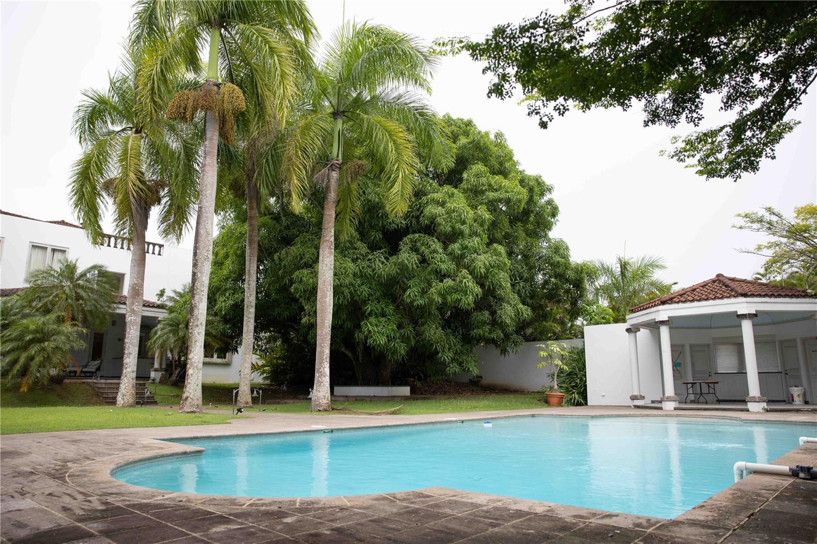 PR9104086 Property Photo