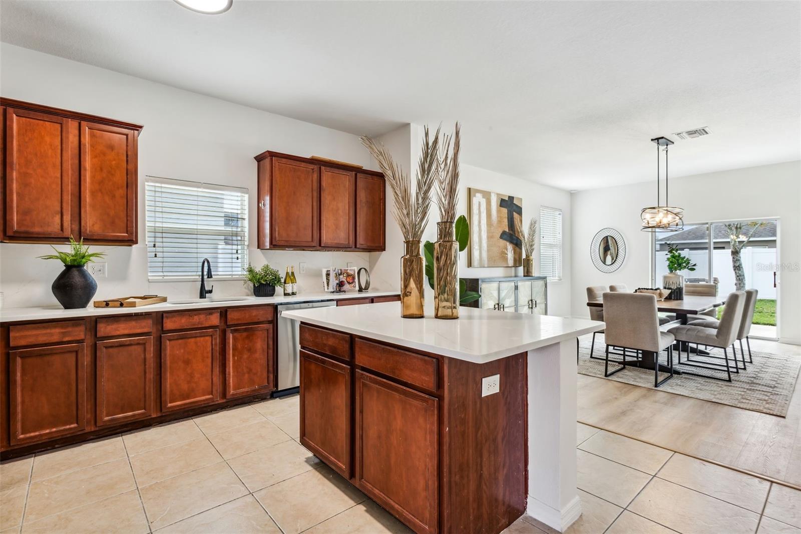 605 19TH ST NW, RUSKIN, FL, 33570