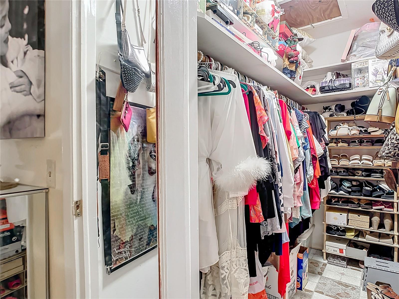 U8227630 Property Photo