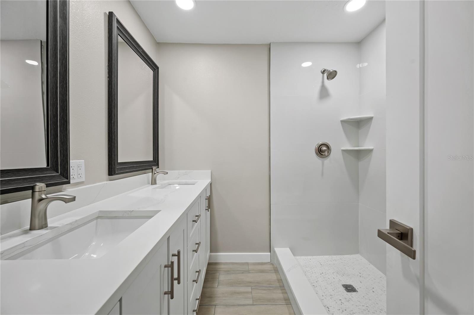 1902 W STATE ST, TAMPA, FL, 33606