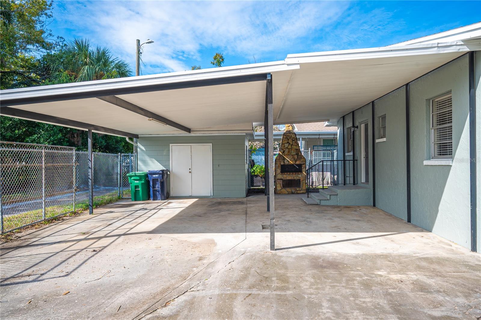 1902 W STATE ST, TAMPA, FL, 33606
