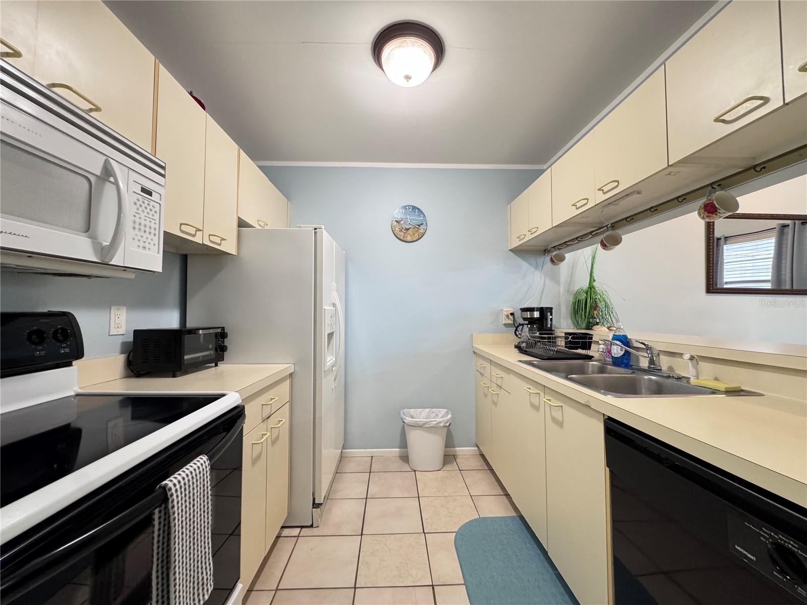 3821 59TH AVE W #3821, BRADENTON, FL, 34210