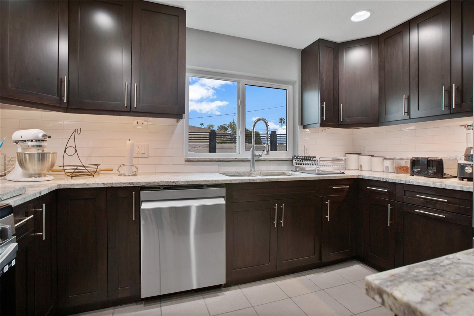 6070 DENVER ST NE, ST PETERSBURG, FL, 33703