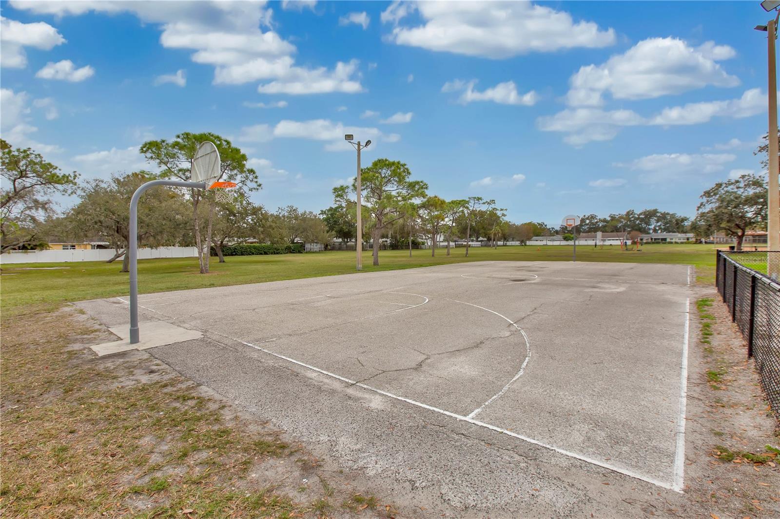 6070 DENVER ST NE, ST PETERSBURG, FL, 33703