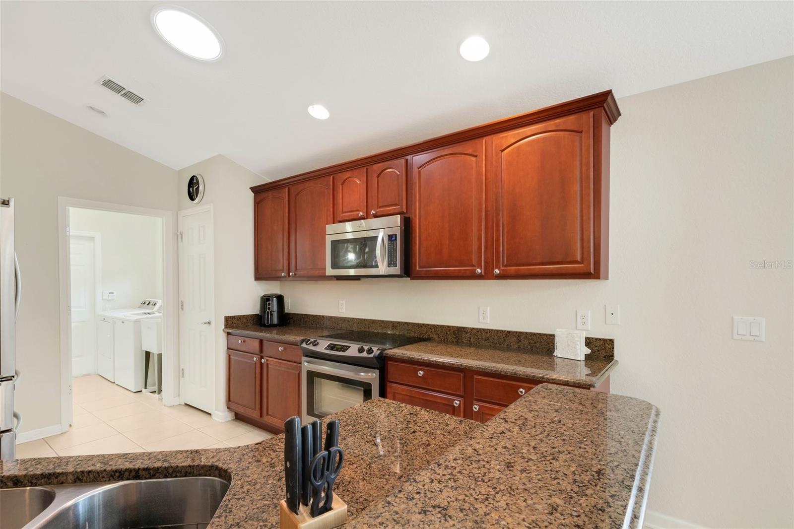 541 ARENA DR, DAVENPORT, FL, 33837