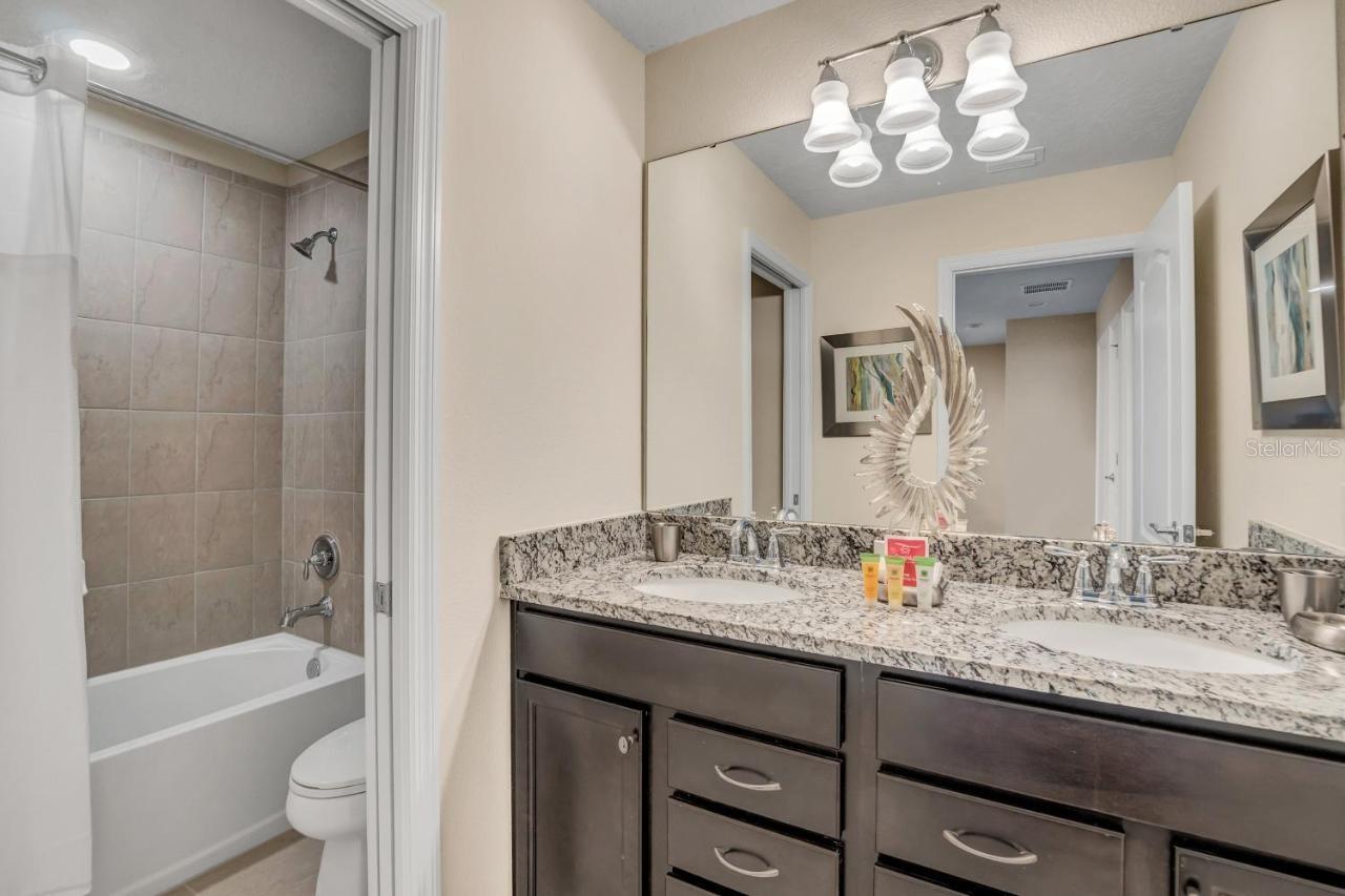 2407 DUBAI ST, KISSIMMEE, FL, 34747