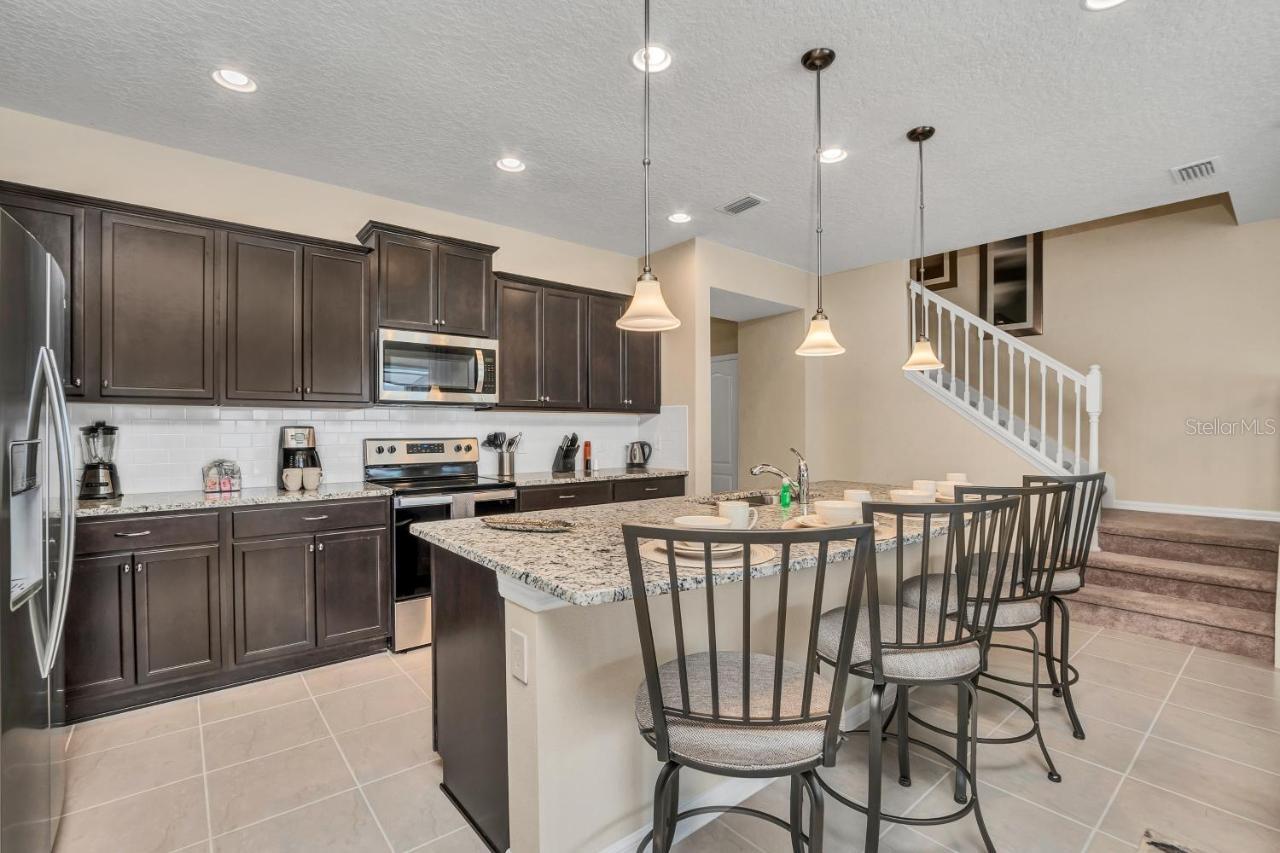 2407 DUBAI ST, KISSIMMEE, FL, 34747