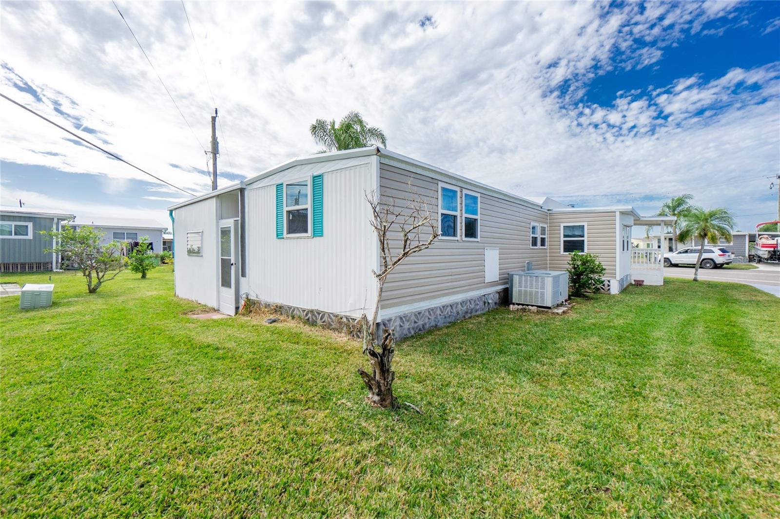 D6134480 Property Photo