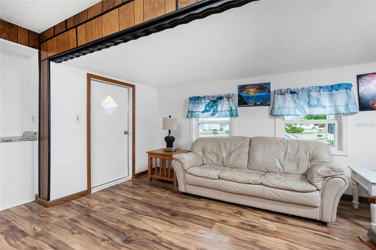 D6134480 Property Photo