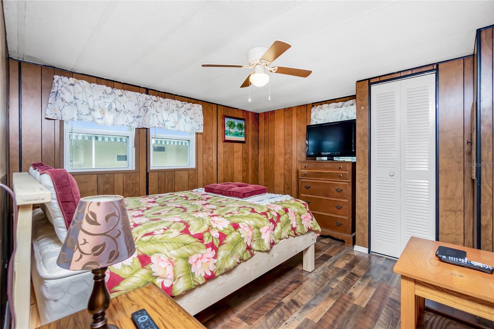 D6134480 Property Photo