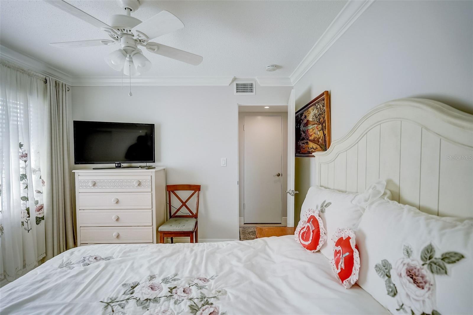 1810 UNIVERSITY PL #6, SARASOTA, FL, 34235