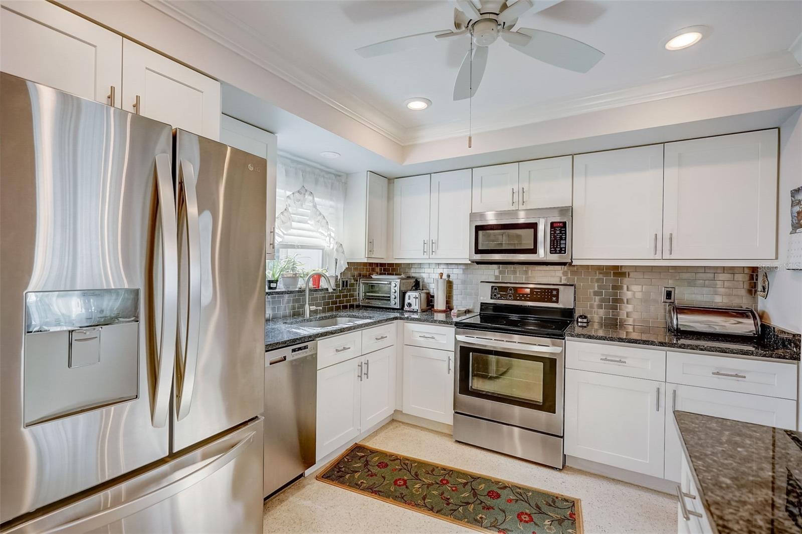 1810 UNIVERSITY PL #6, SARASOTA, FL, 34235