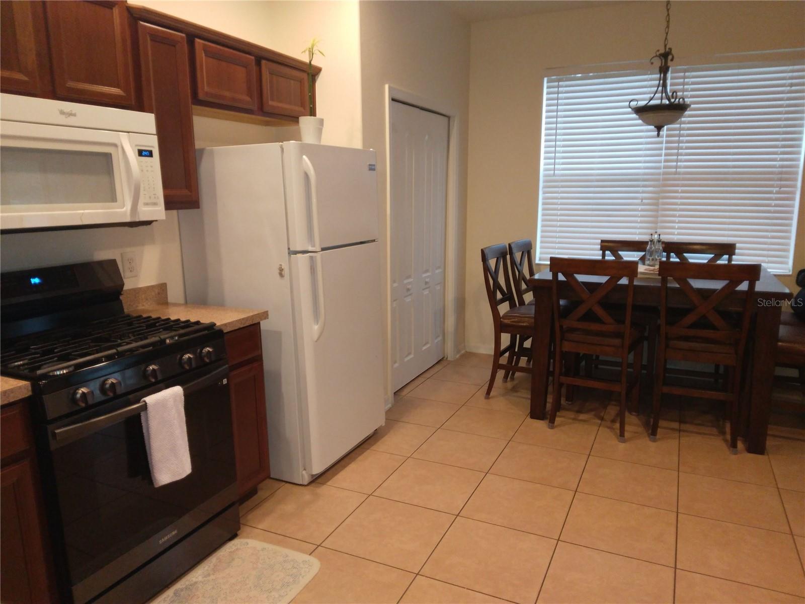 10319 AVELAR RIDGE DR, RIVERVIEW, FL, 33578