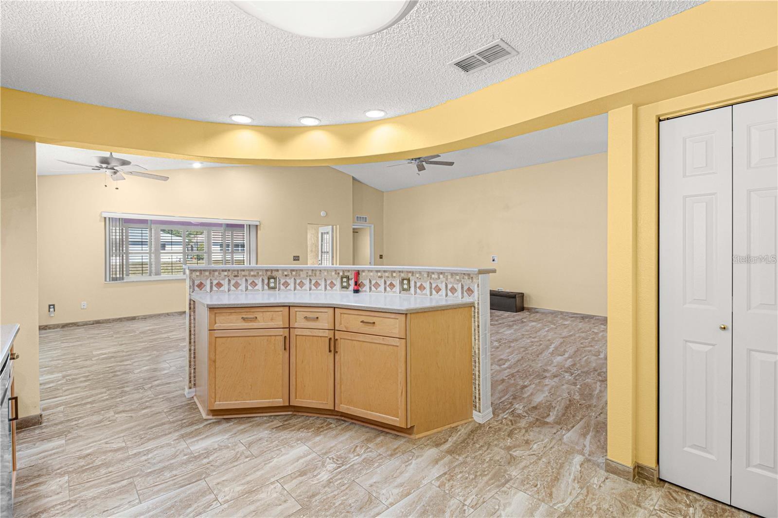 9076 SW 95TH AVE #9076, OCALA, FL, 34481