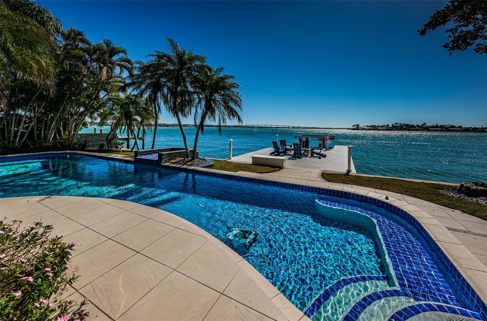 516 BELLE ISLE AVE, BELLEAIR BEACH, FL, 33786