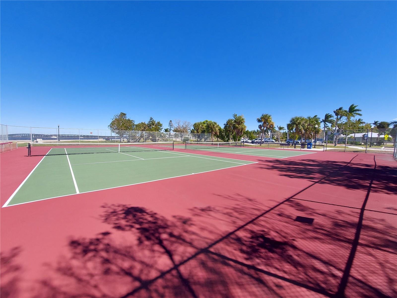 620 W MARION AVE, PUNTA GORDA, FL, 33950