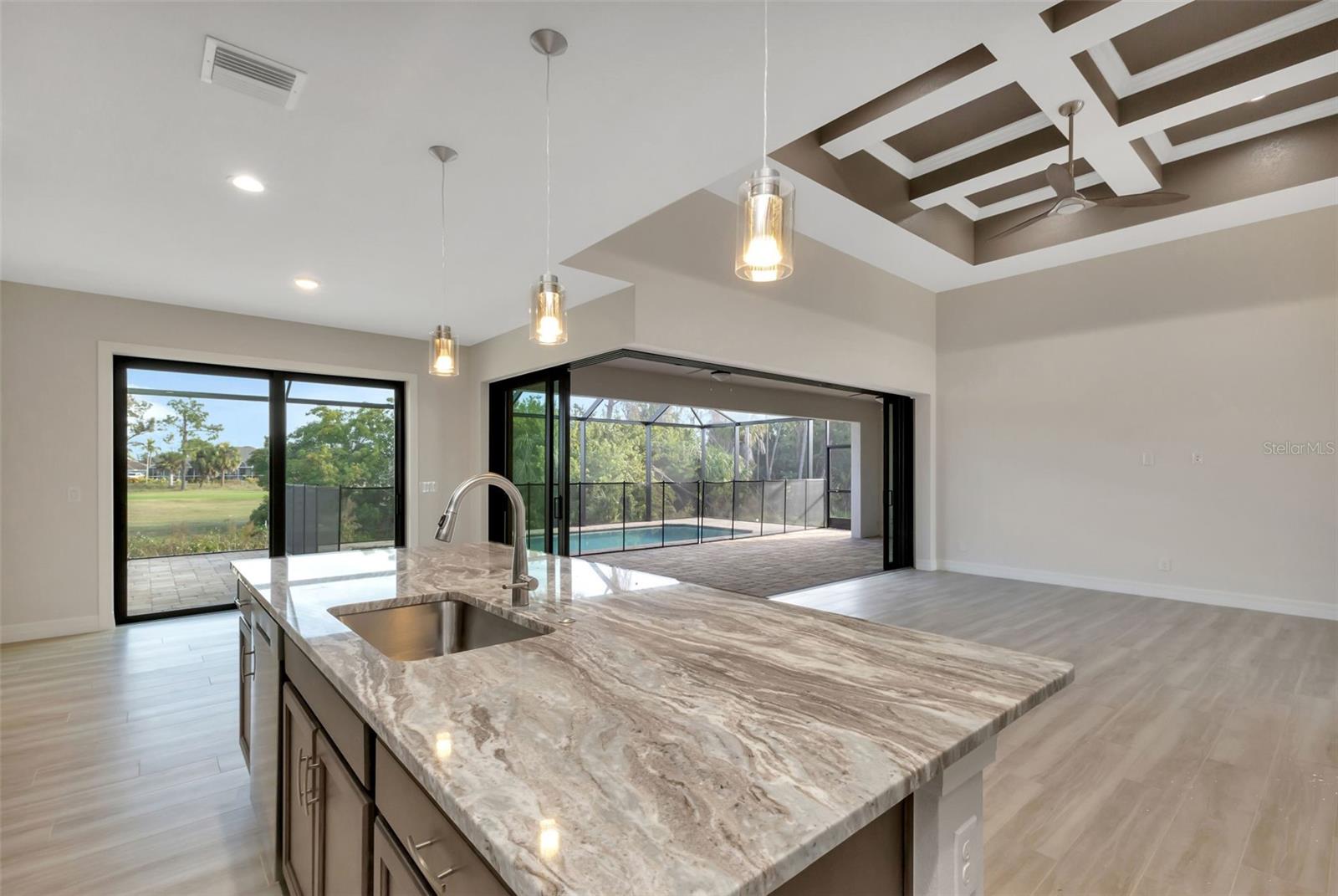27 TEE VIEW RD, ROTONDA WEST, FL, 33947