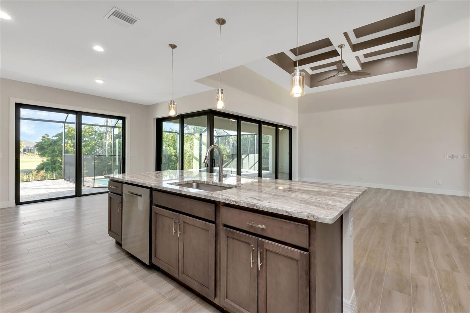 27 TEE VIEW RD, ROTONDA WEST, FL, 33947