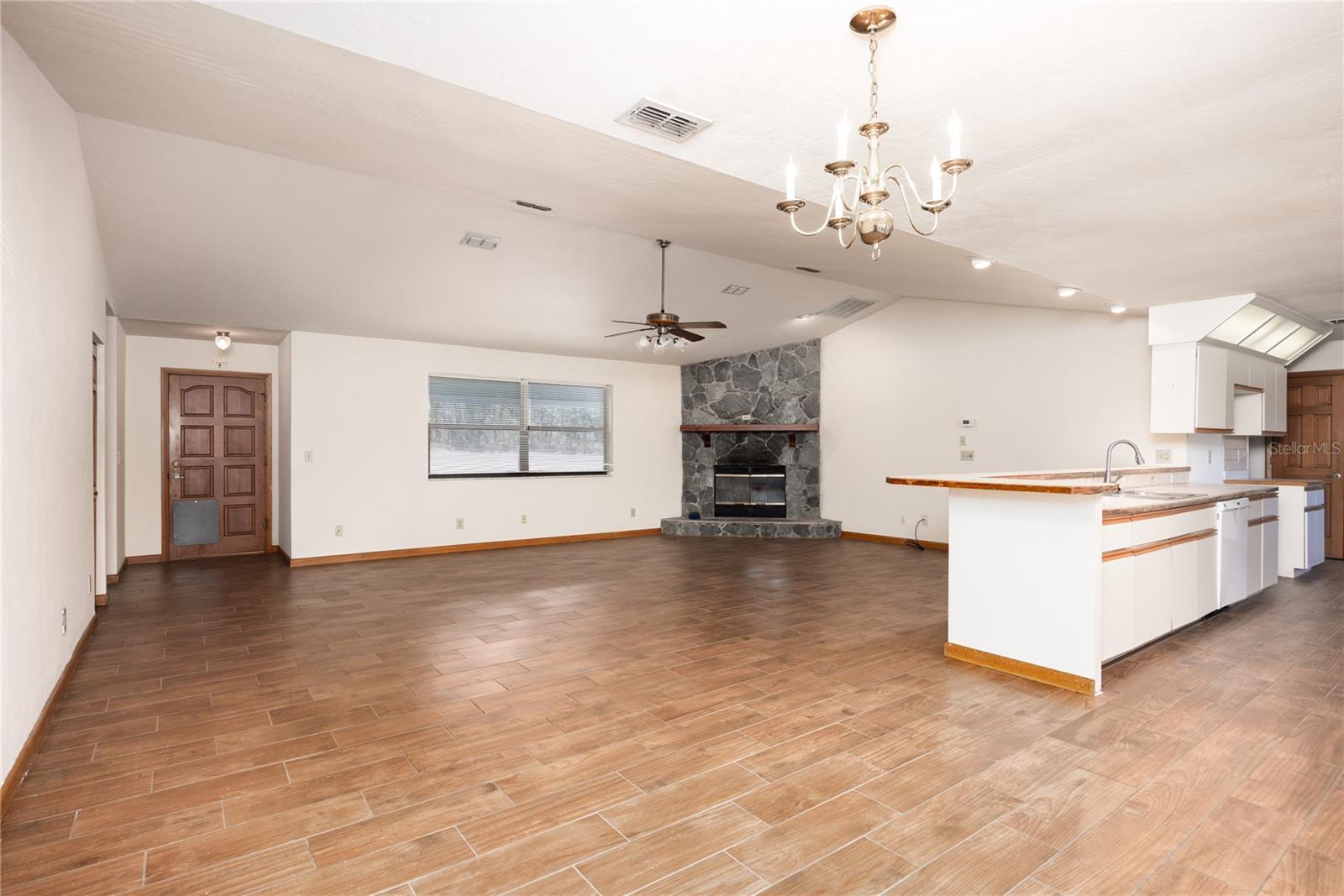 15181 NE 9TH ST, WILLISTON, FL, 32696