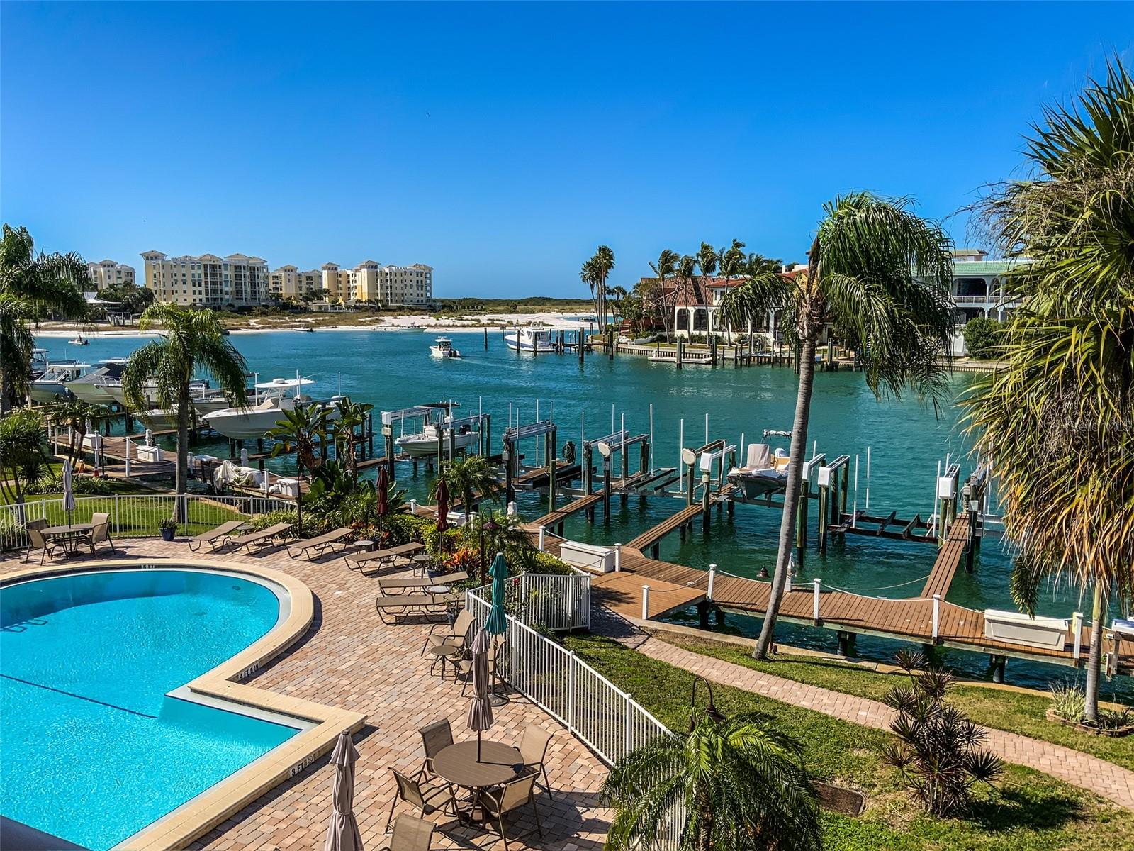 936 PINELLAS BAYWAY S #T-5, TIERRA VERDE, FL, 33715