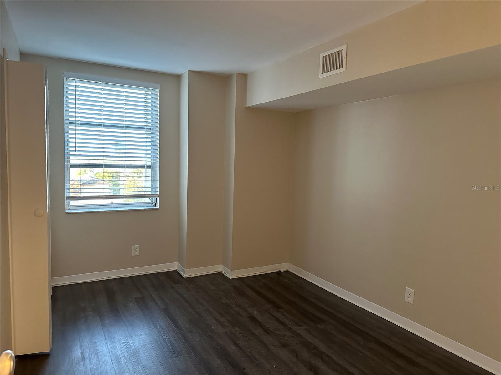 10355 PARADISE BLVD #414, TREASURE ISLAND, FL, 33706