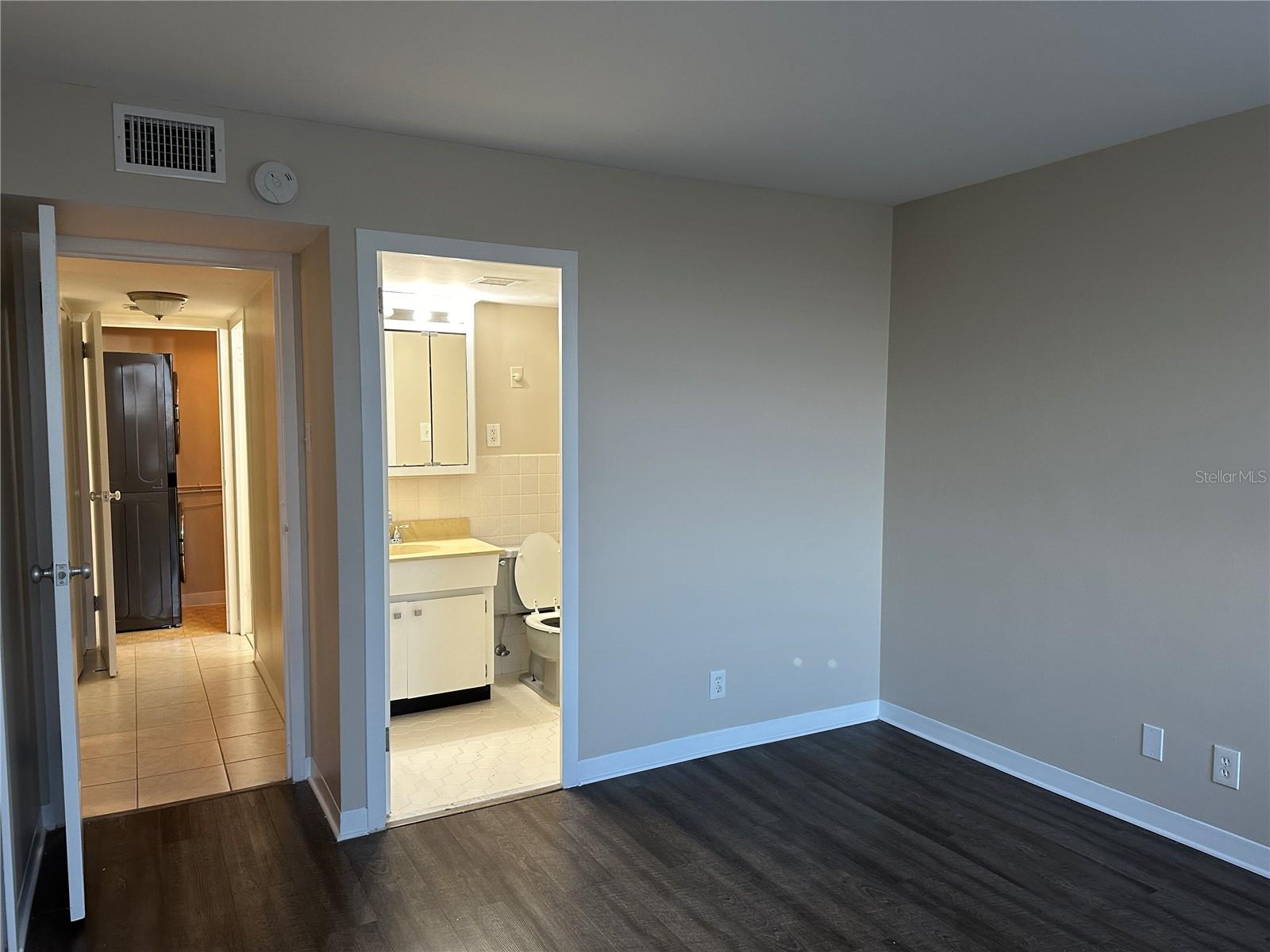 10355 PARADISE BLVD #414, TREASURE ISLAND, FL, 33706