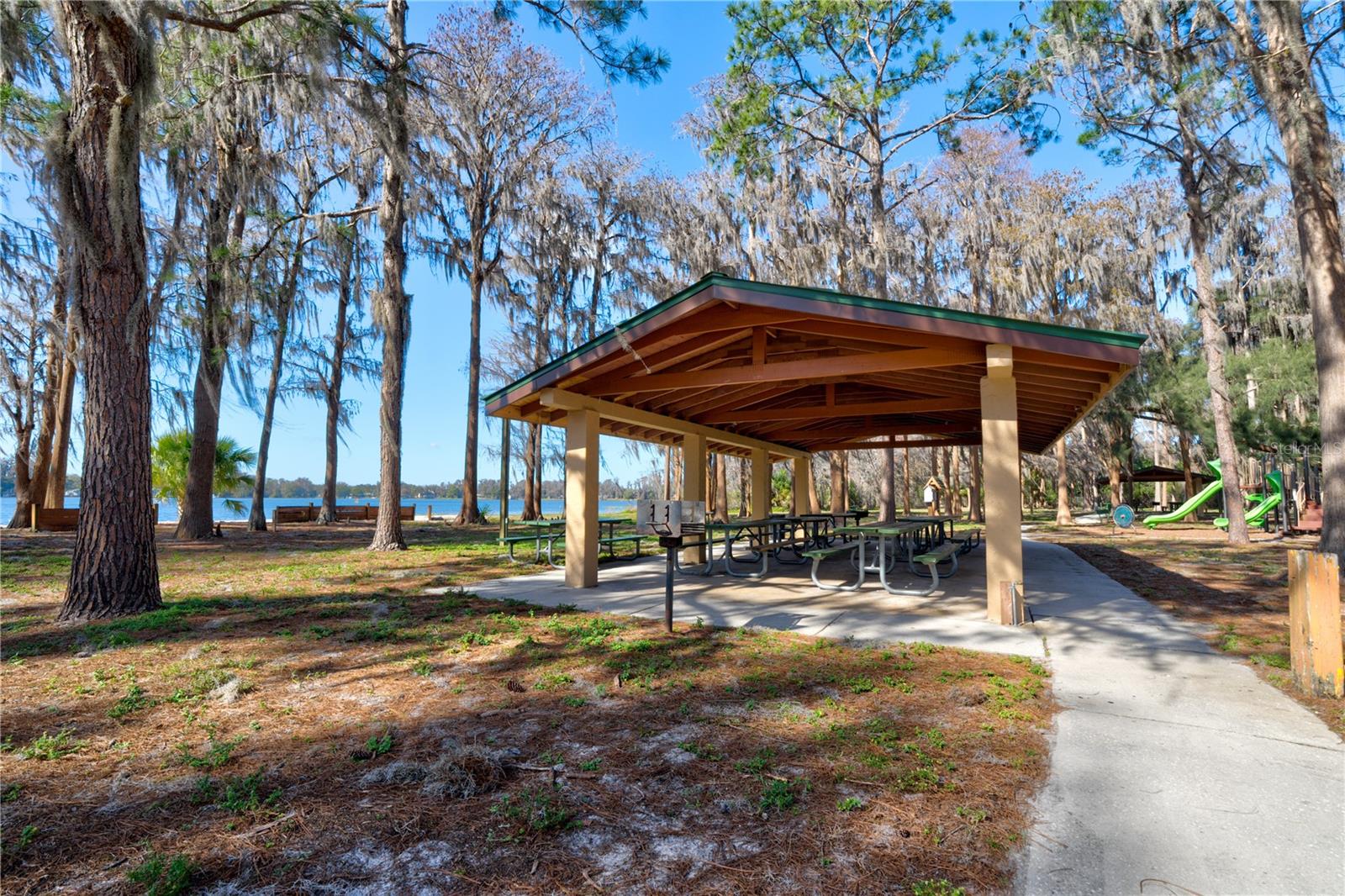 11504 LAKE DR, NEW PORT RICHEY, FL, 34654