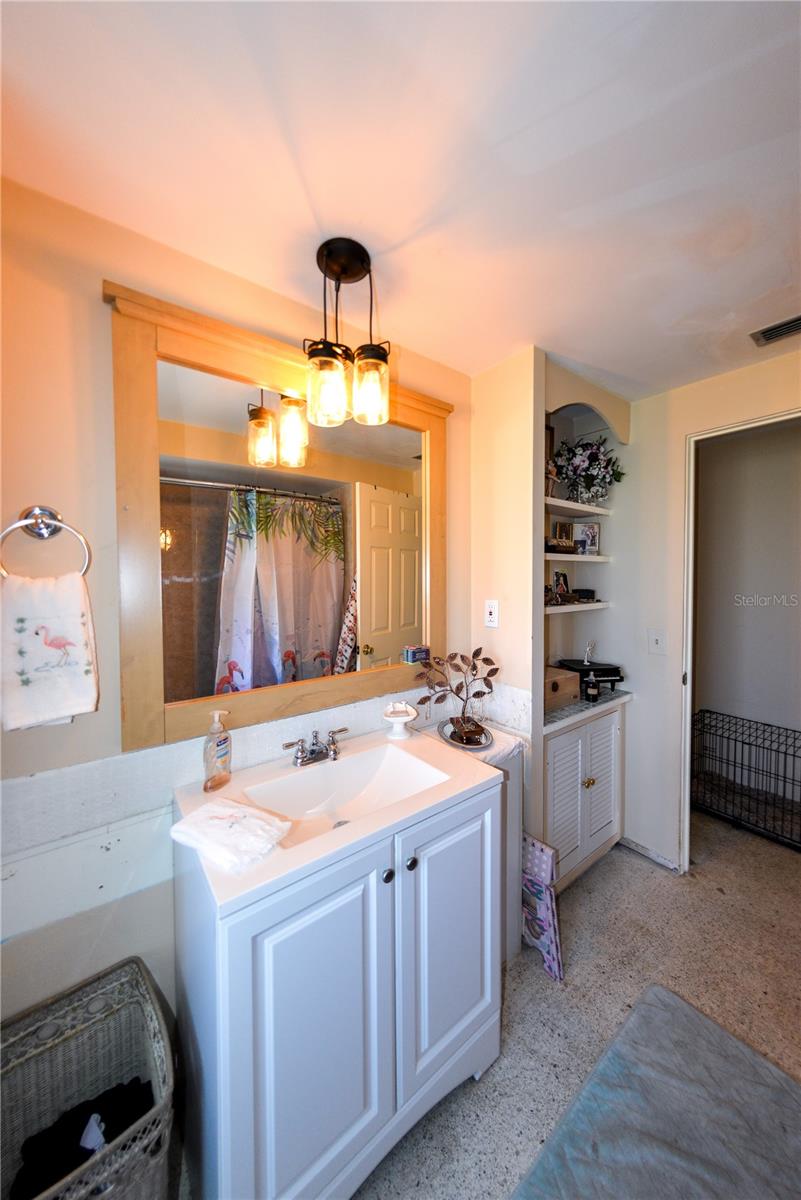166 EASTON DR NW, PORT CHARLOTTE, FL, 33952