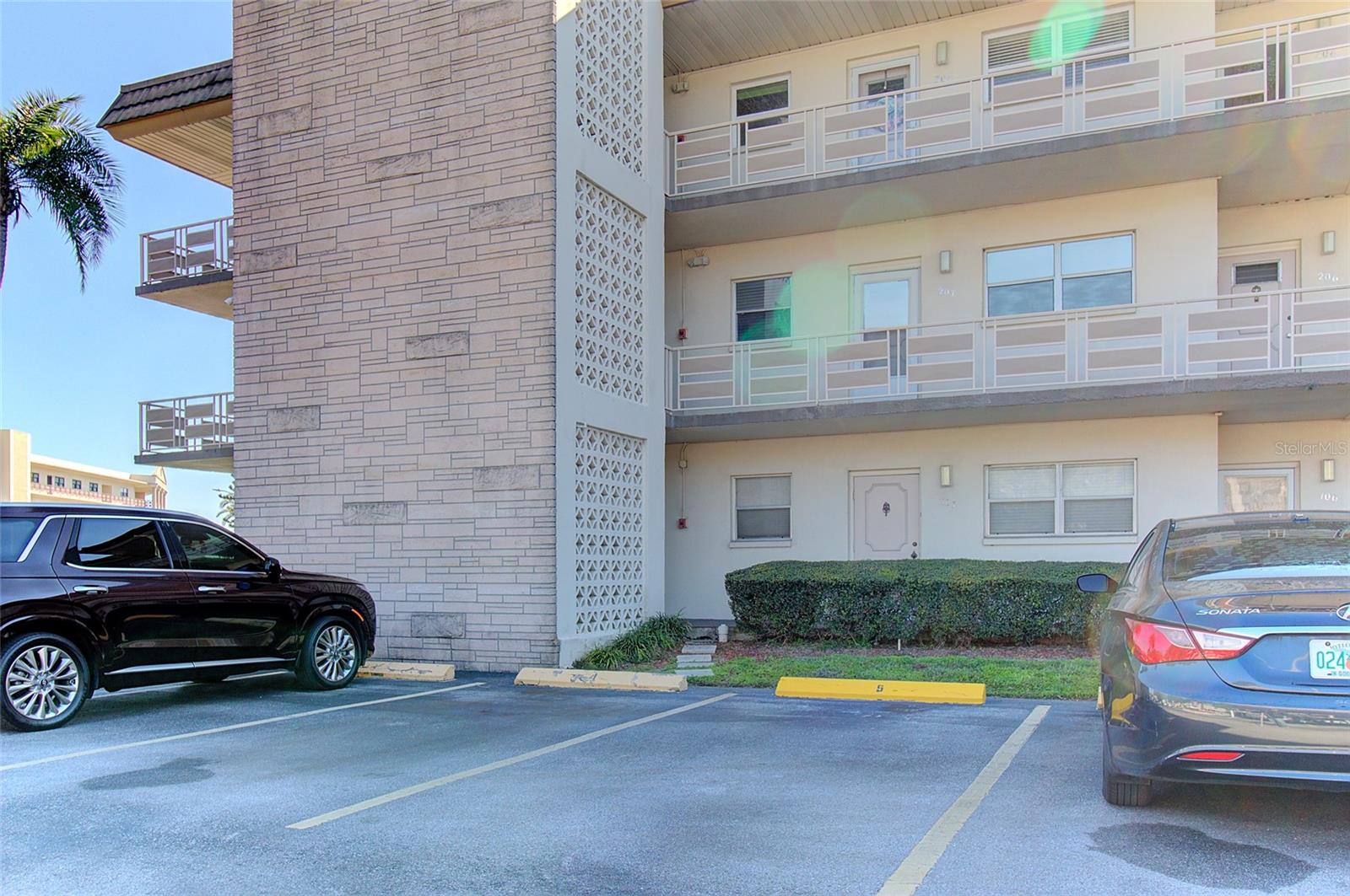 5750 80TH ST N #B208, ST PETERSBURG, FL, 33709