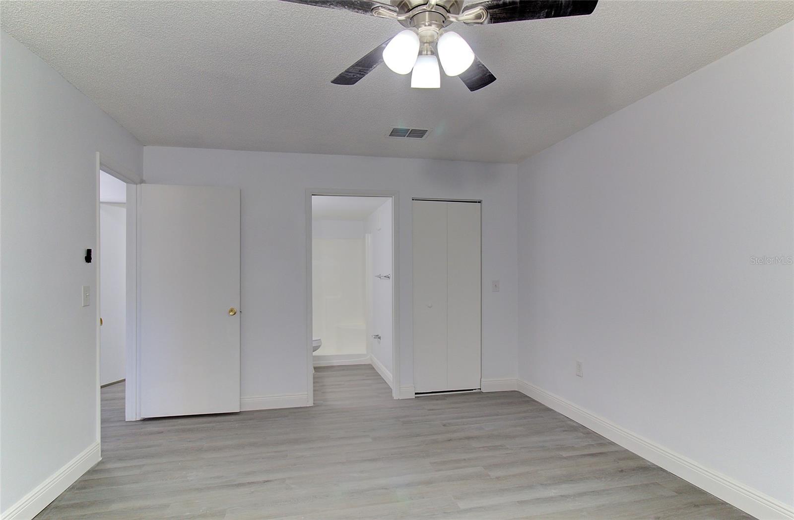 5750 80TH ST N #B208, ST PETERSBURG, FL, 33709