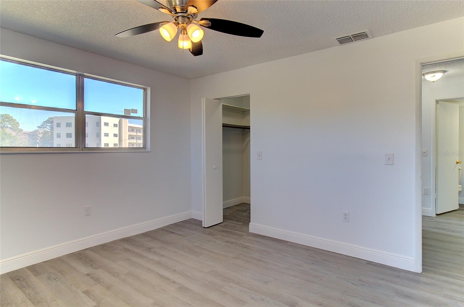 5750 80TH ST N #B208, ST PETERSBURG, FL, 33709