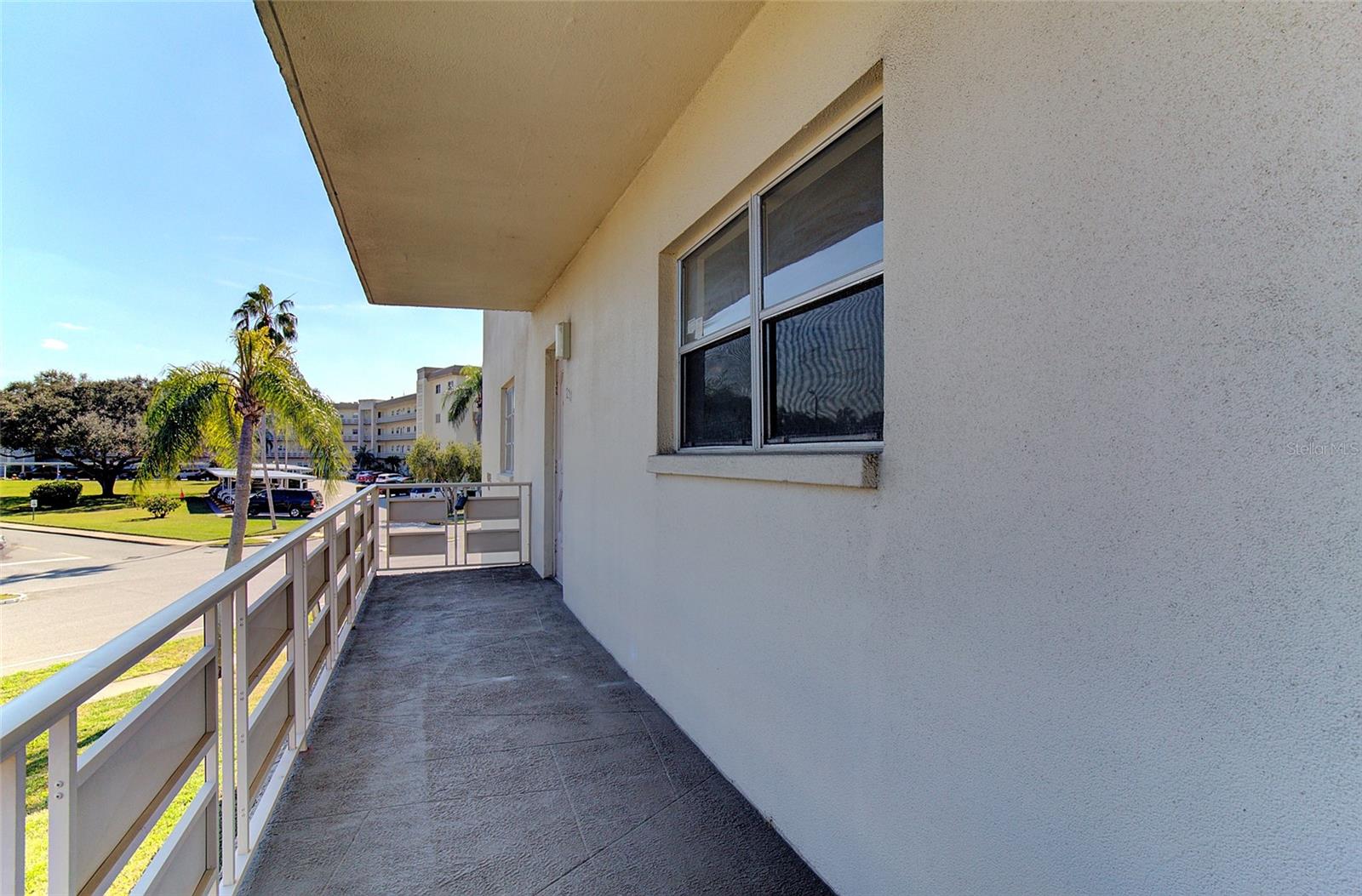 5750 80TH ST N #B208, ST PETERSBURG, FL, 33709