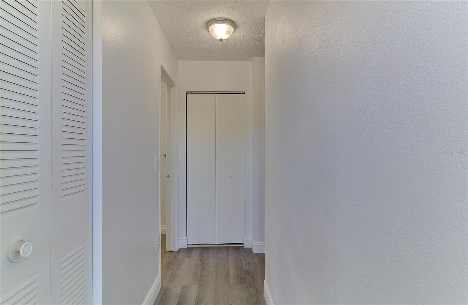 5750 80TH ST N #B208, ST PETERSBURG, FL, 33709