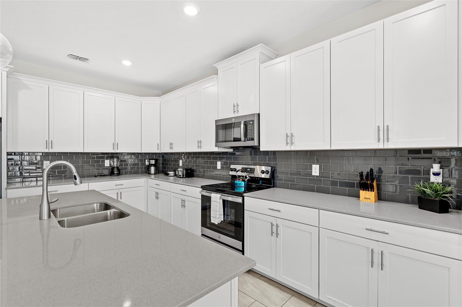 1551 FLANGE DR, DAVENPORT, FL, 33896
