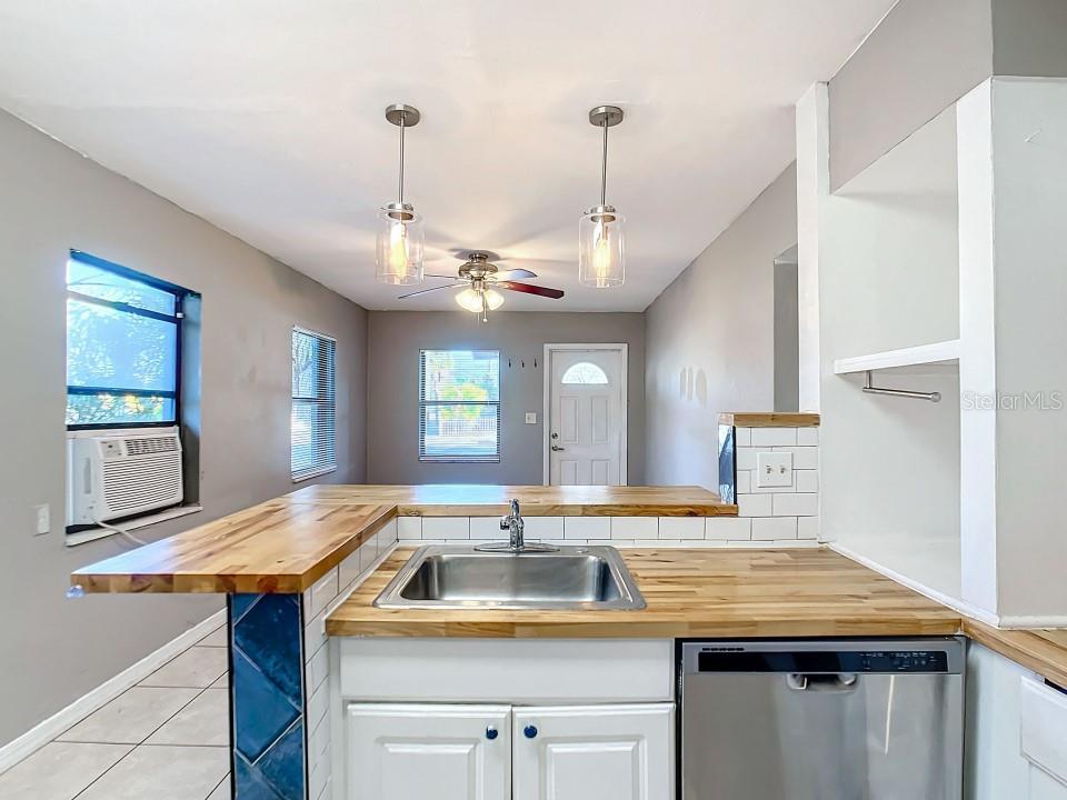 1820 3RD ST S, ST PETERSBURG, FL, 33705