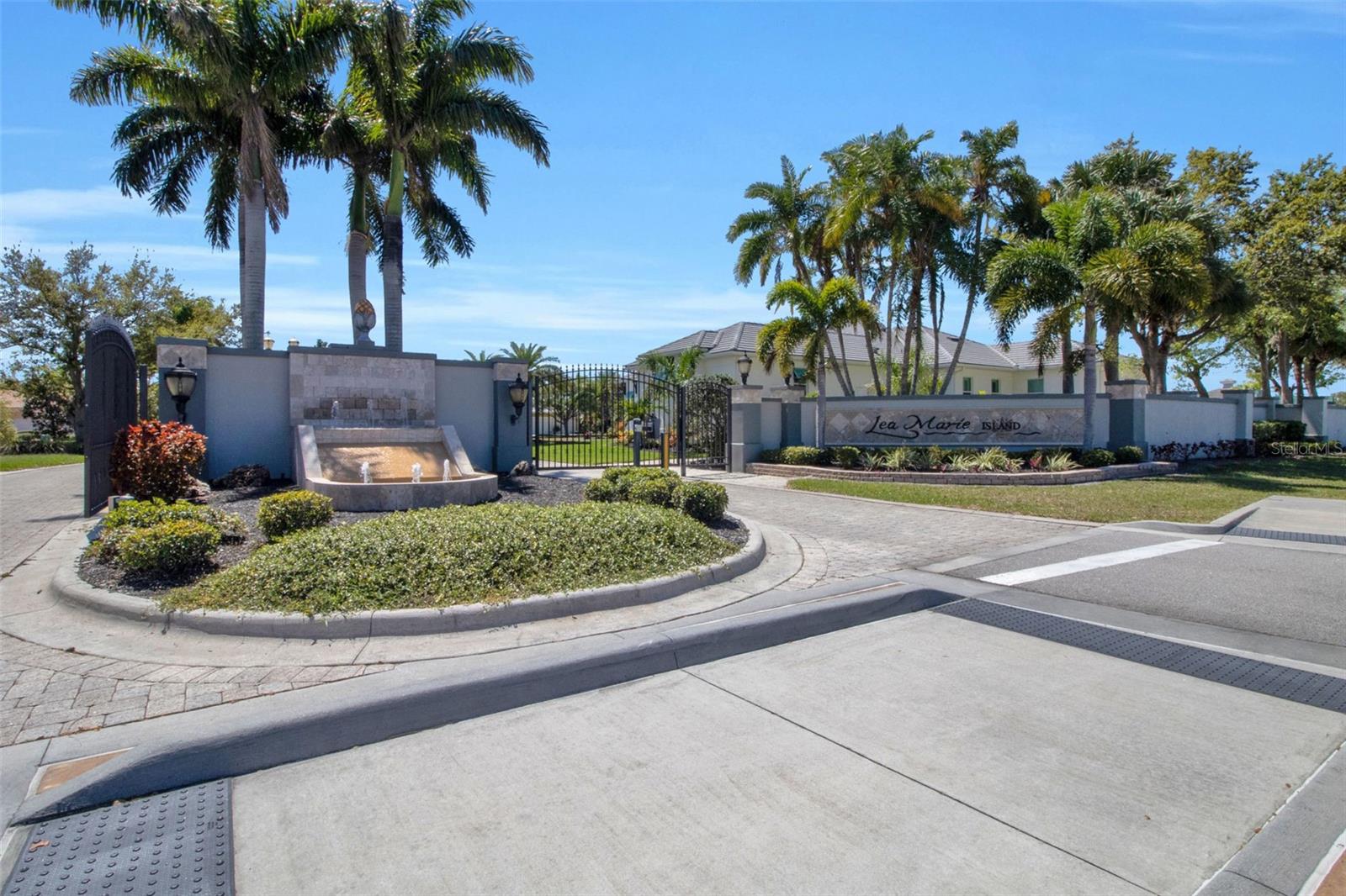 4061 LEA MARIE ISLAND DR, PORT CHARLOTTE, FL, 33952