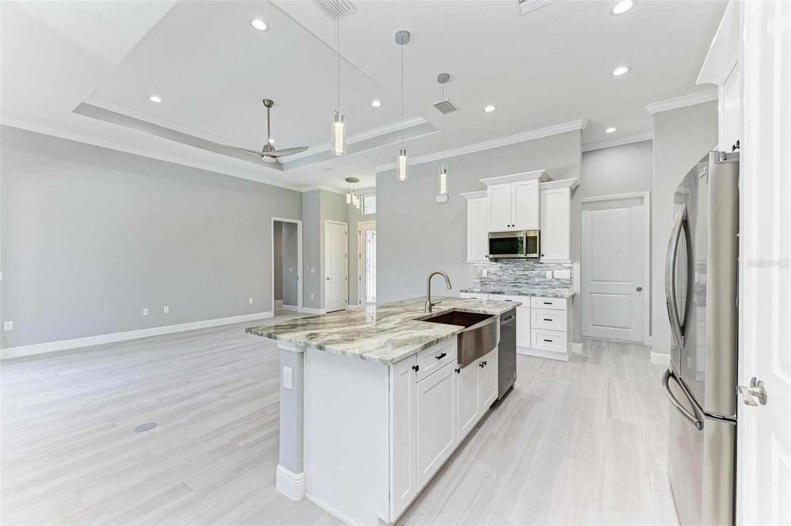 9293 PANAMA CIR, PORT CHARLOTTE, FL, 33981