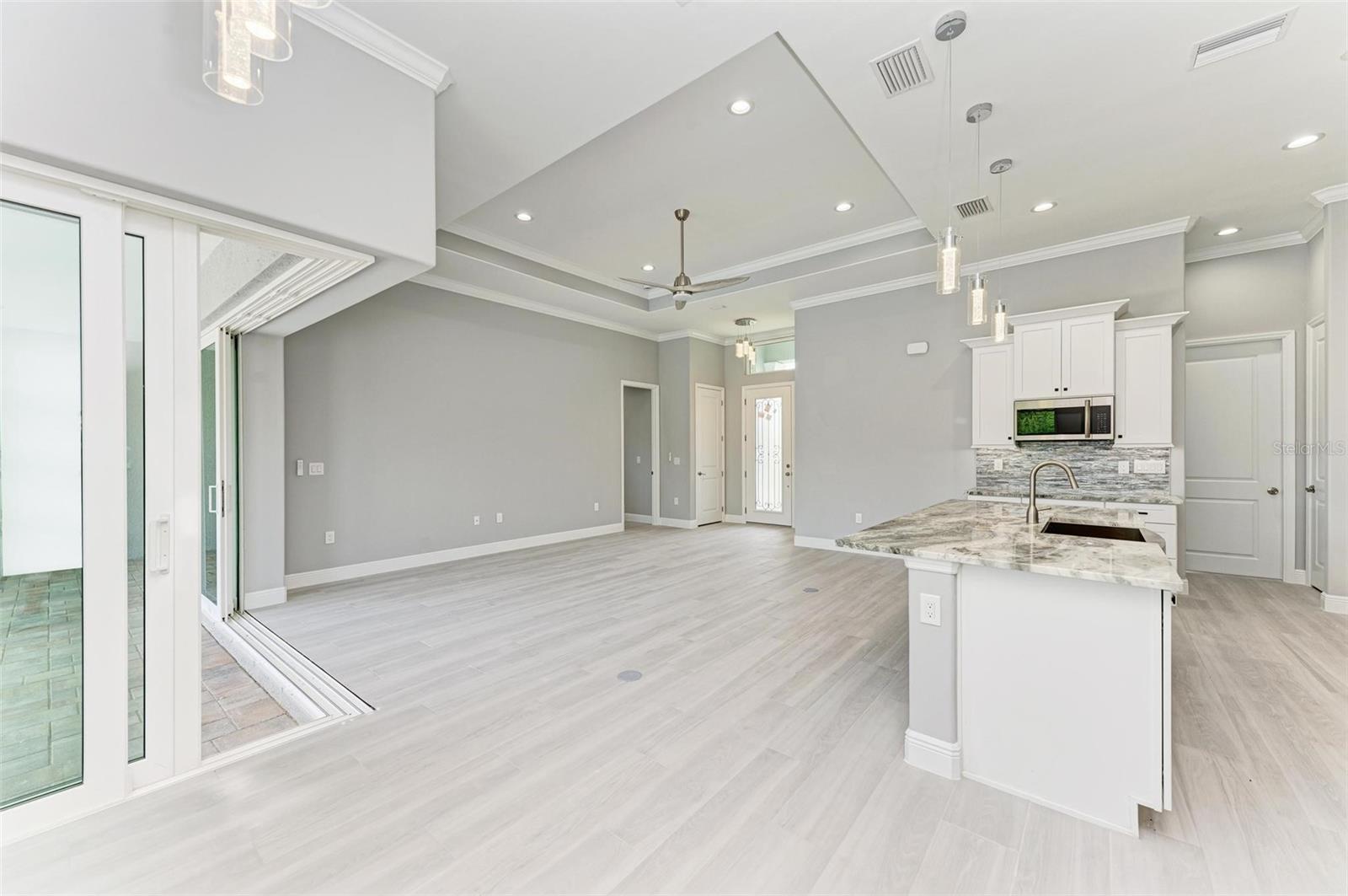 9293 PANAMA CIR, PORT CHARLOTTE, FL, 33981