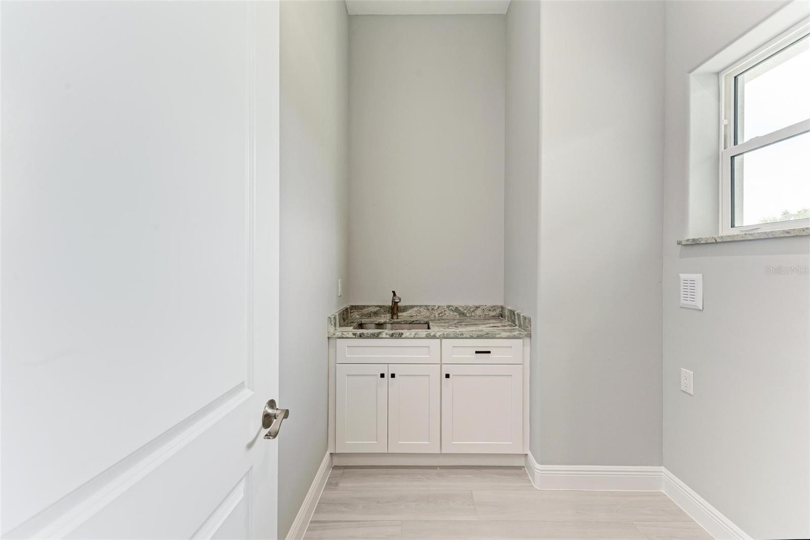 9293 PANAMA CIR, PORT CHARLOTTE, FL, 33981