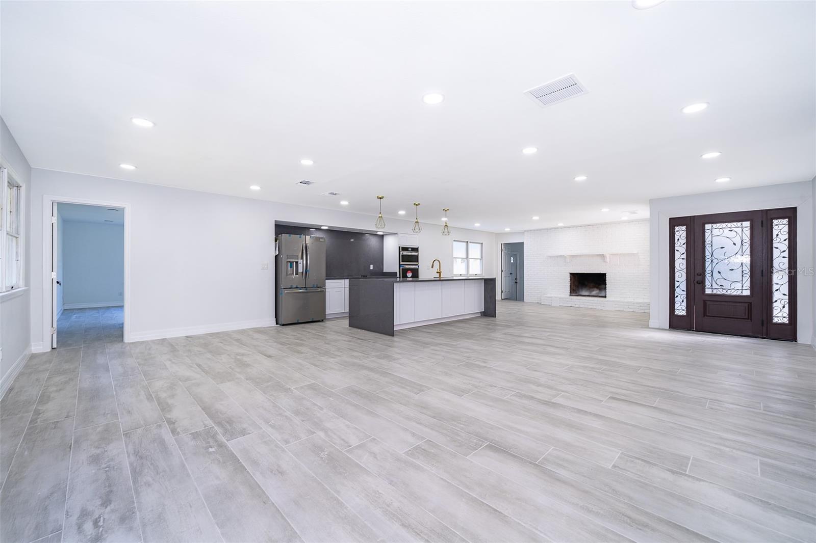 1545 W BERESFORD RD, DELAND, FL, 32720