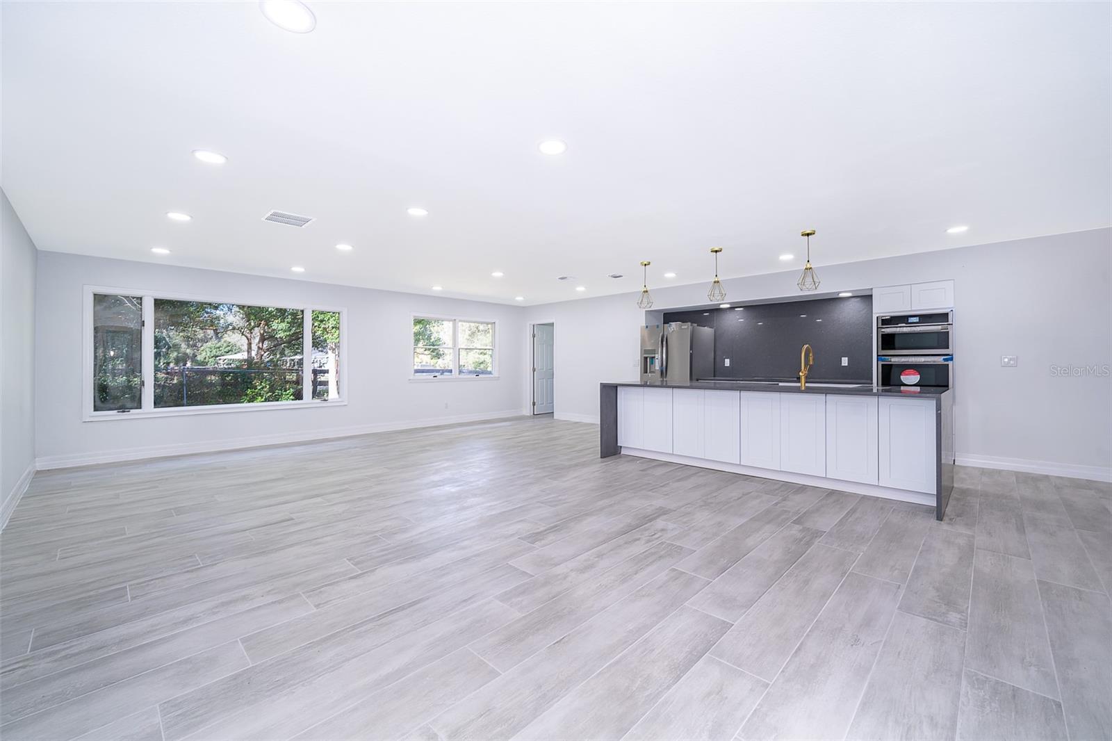 1545 W BERESFORD RD, DELAND, FL, 32720