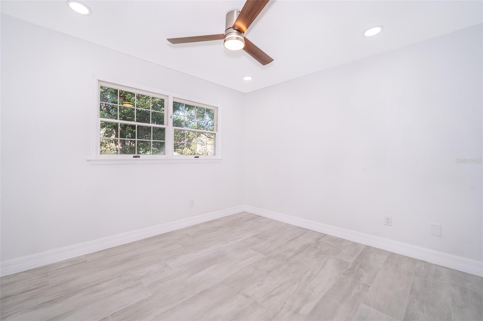 1545 W BERESFORD RD, DELAND, FL, 32720