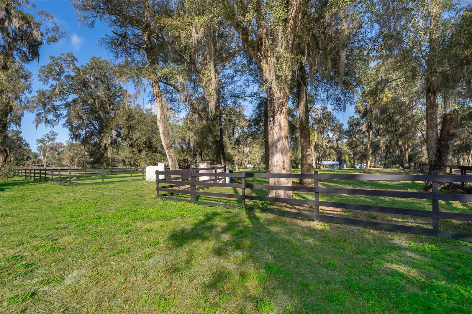 1545 W BERESFORD RD, DELAND, FL, 32720