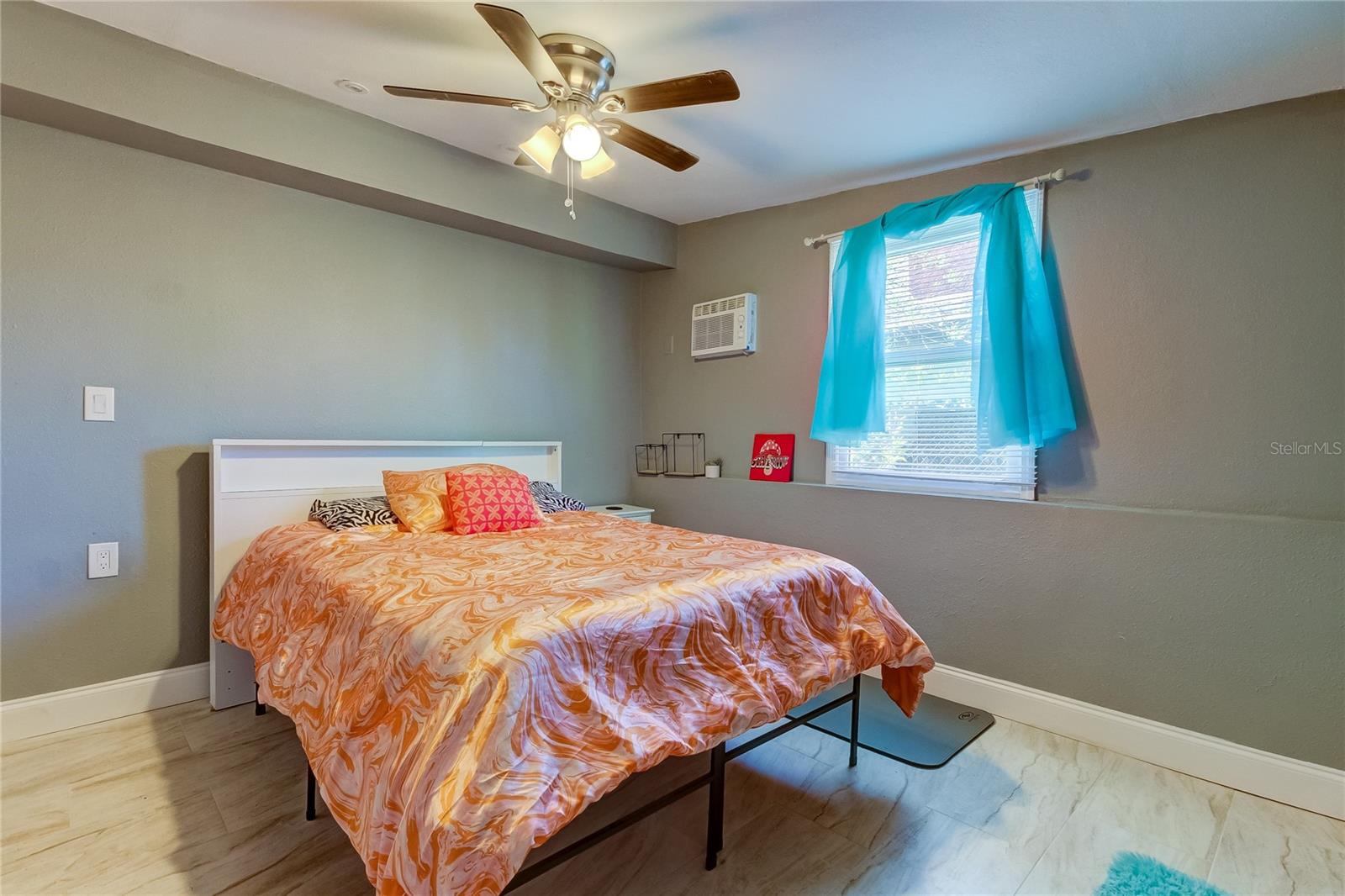 9900 ISLAND HARBOR DR, PORT RICHEY, FL, 34668