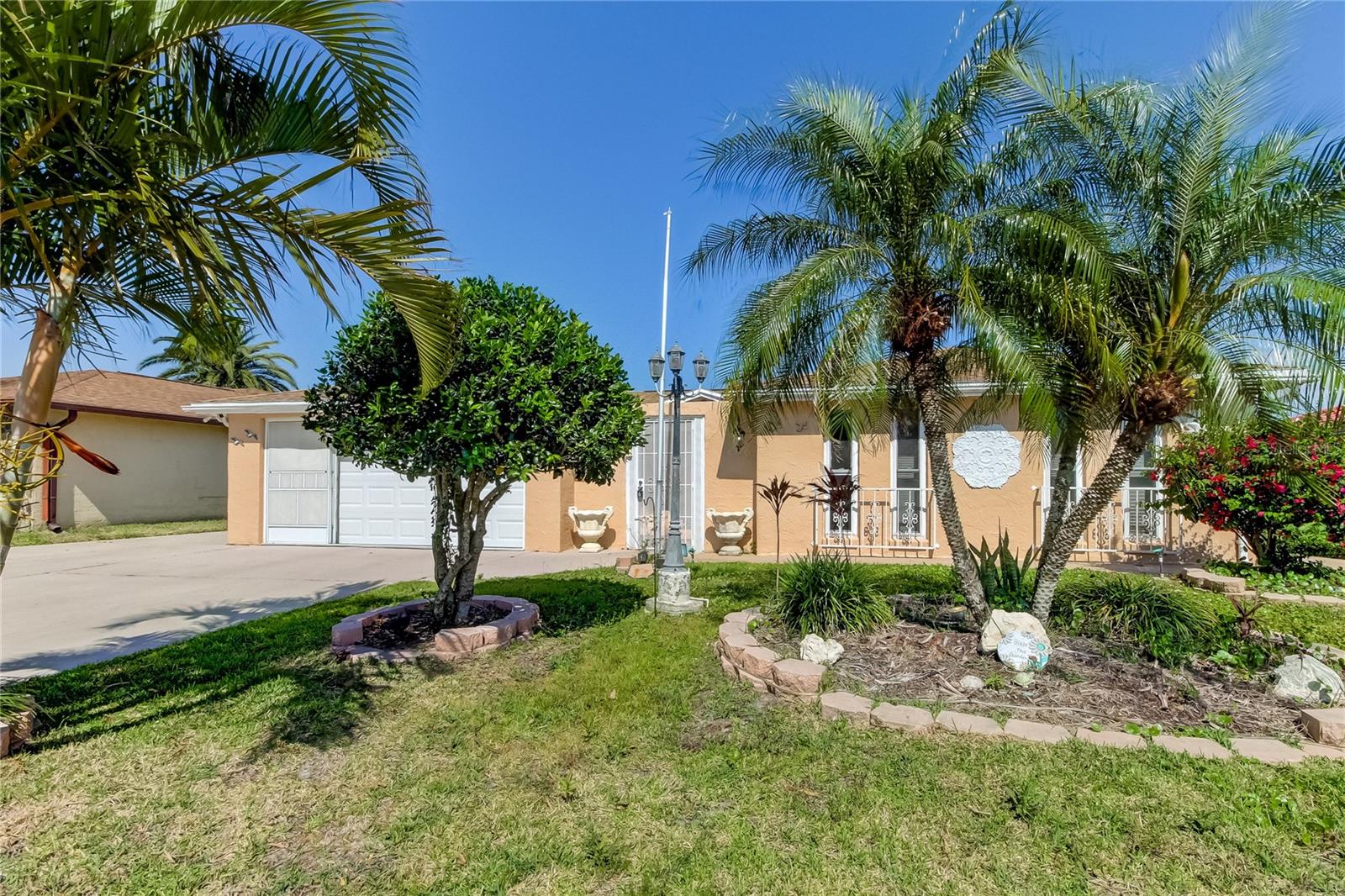 9900 ISLAND HARBOR DR, PORT RICHEY, FL, 34668
