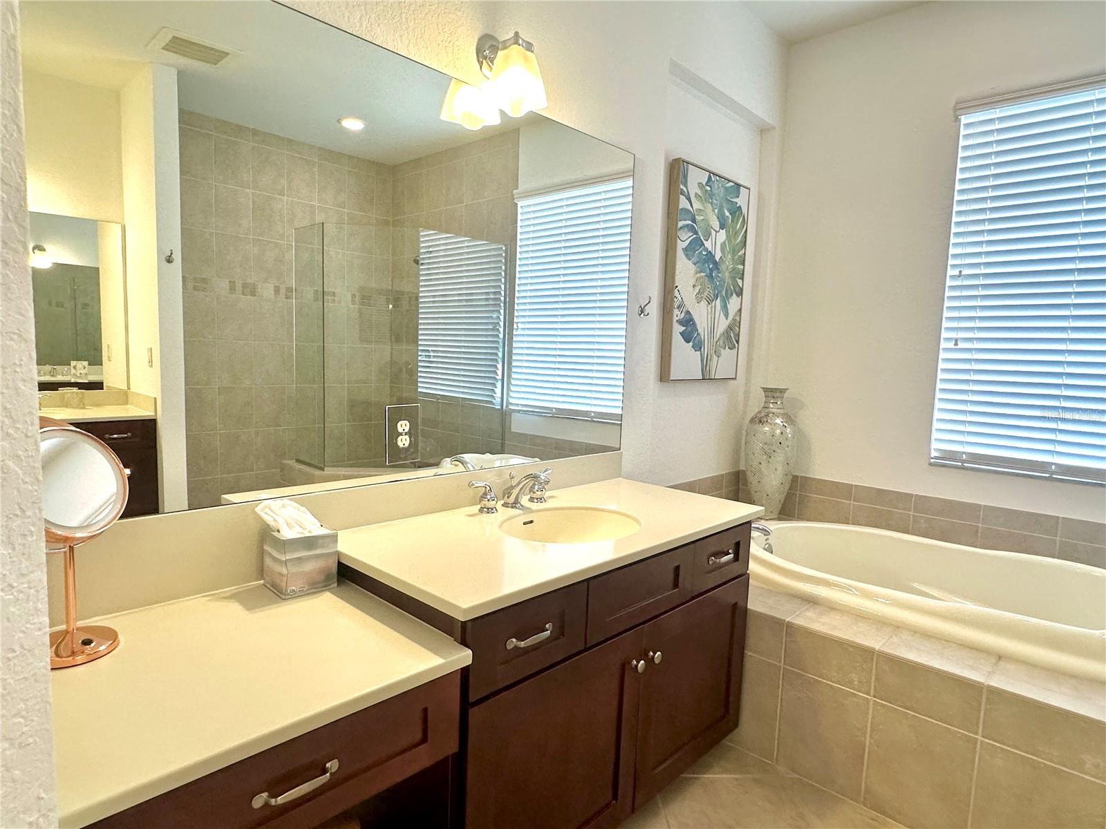 8901 DUVAL LN #A1, SARASOTA, FL, 34231