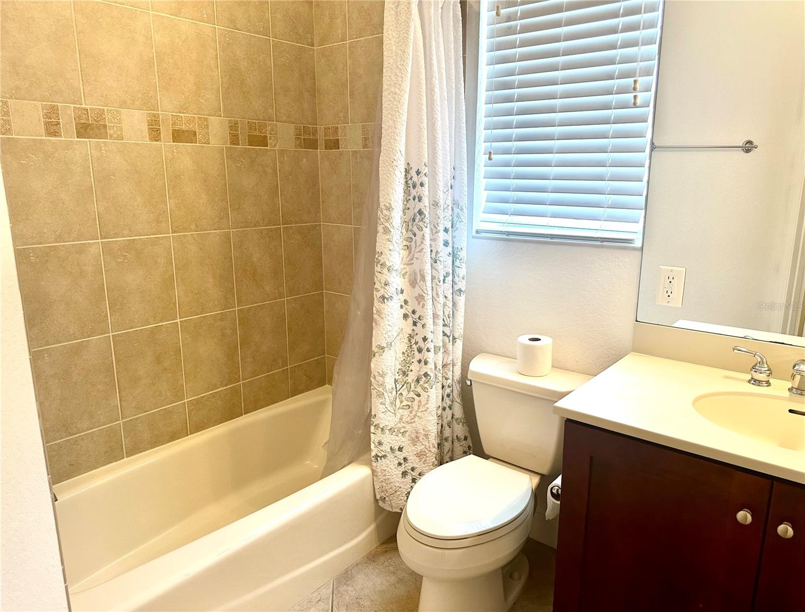 8901 DUVAL LN #A1, SARASOTA, FL, 34231