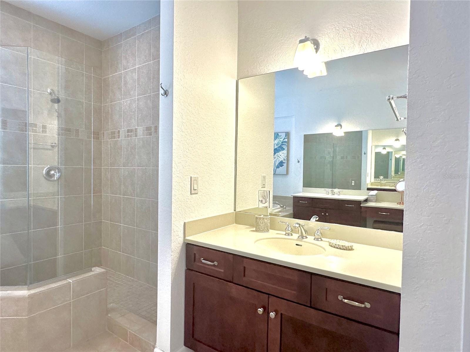 8901 DUVAL LN #A1, SARASOTA, FL, 34231
